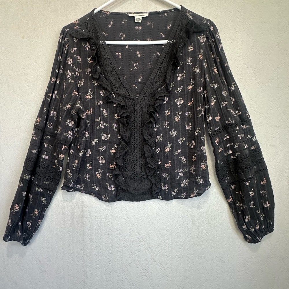 American Eagle Women's Black Lace Floral Ruffle Whimsigoth Crochet Cottage Sz M